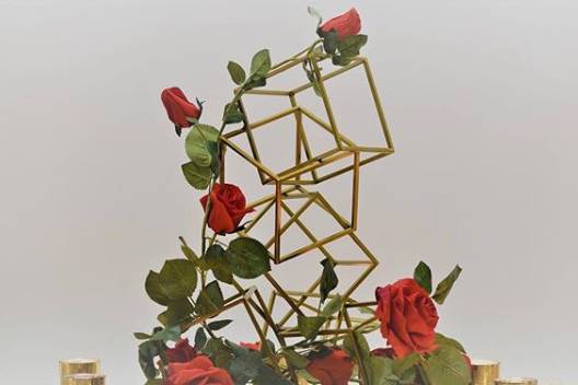 Geometrical floral arrangement