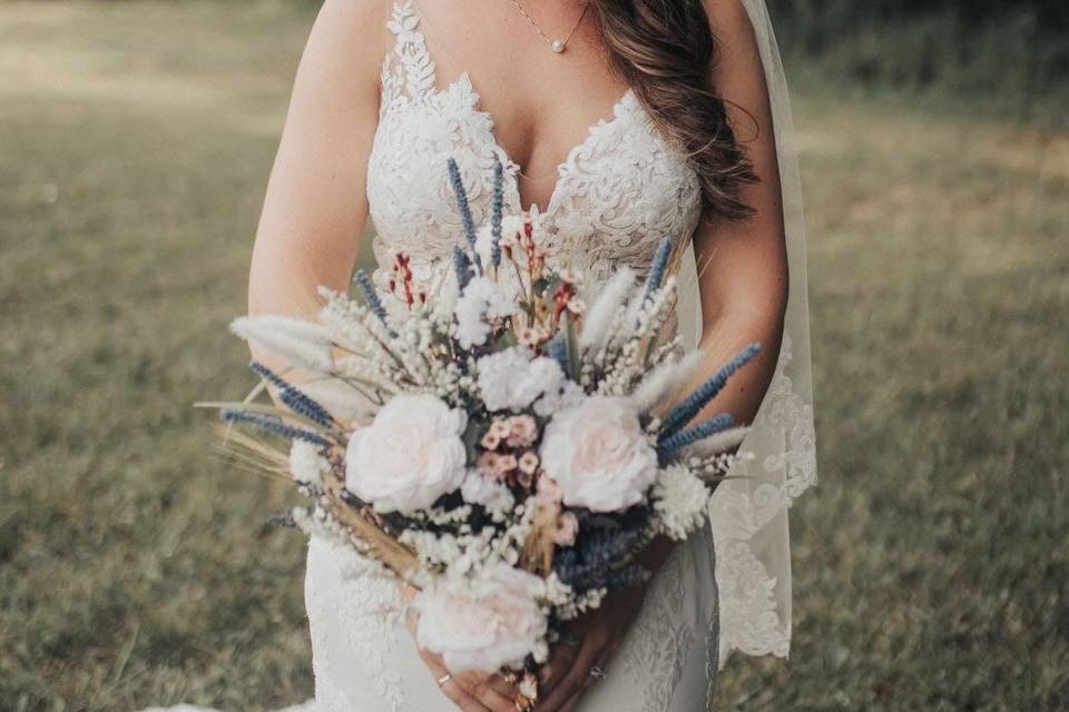 Brides & Beauty