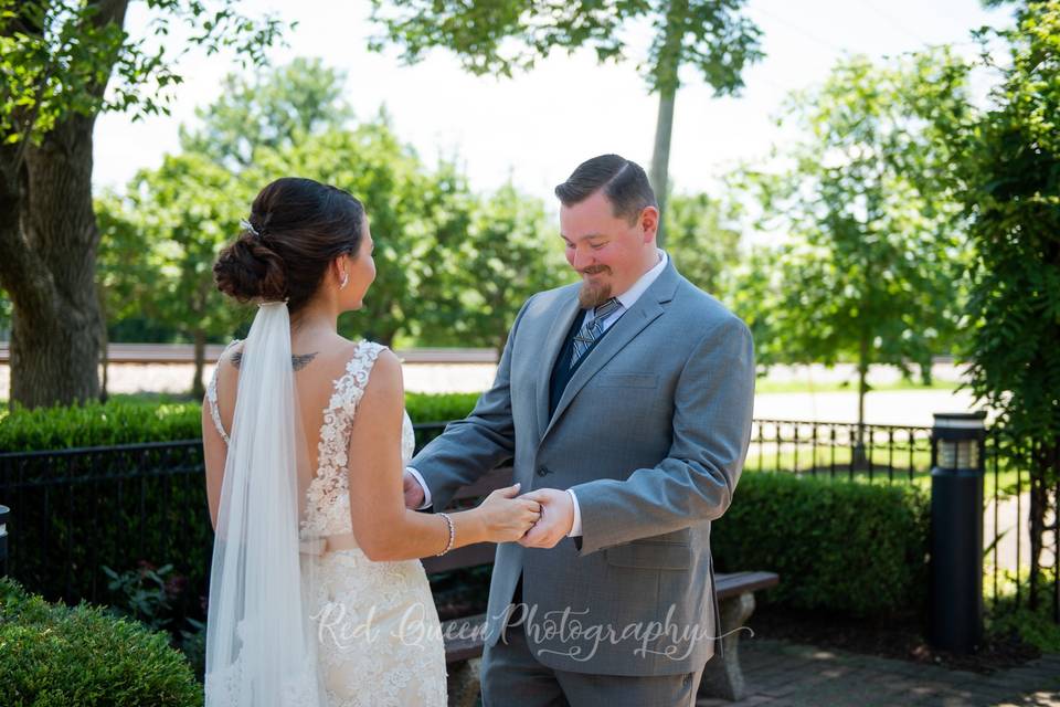 Groom stunned by his bride