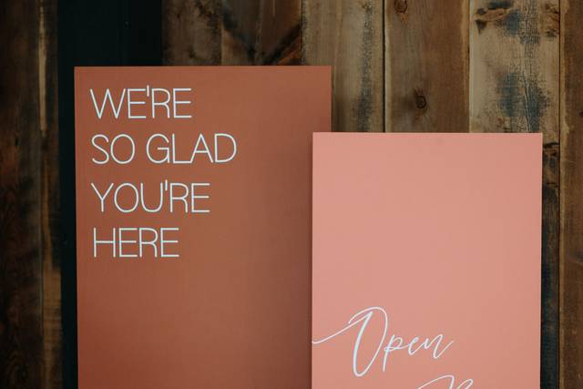 Standing sign rental