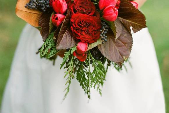 Cabbage roses, dahlias, stock, billy balls, and ranunculus were used in this design. Photography by Kate Headley