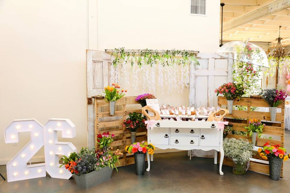 Grad Party Floral Bar
