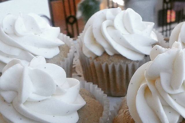 Gluten free Spiced Apple with Vanilla Bean Buttercream.