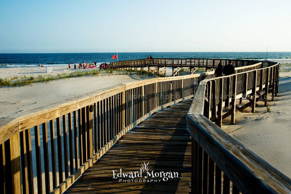 Time for many things to run though your head , But To see the the life of  your life waiting on at the end makes it all worth it! Orange Beach , Alabama
#BeachFlorida#OrangeBeach#alabamawedding#floridawedding #gulfshoreswedding #orangebeachwedding #destinwedding #ftmorganwedding #gulfcoastwedding#gulfofmexico #beachwedding #gulfstatepark #alaparkAl