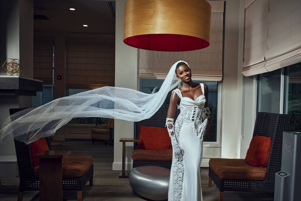 Luxury low cut bride