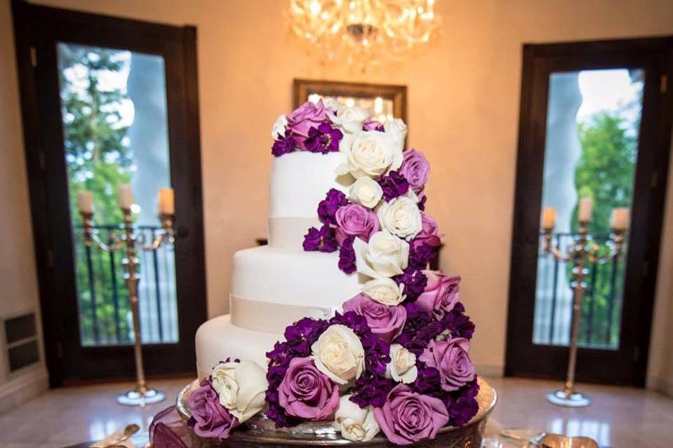 Floral cake decor