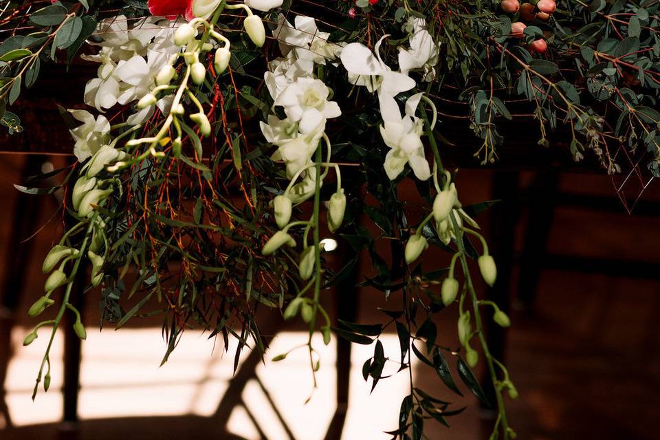 Sweetheart table floral waterfall