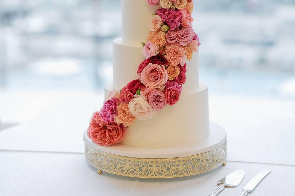 Luxury Cake Decoration