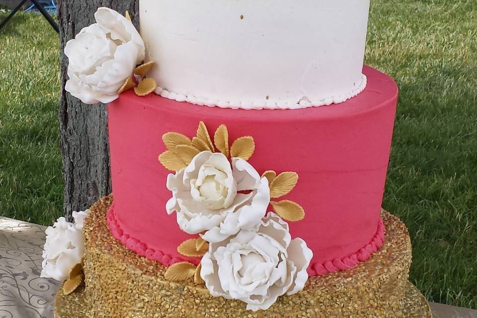 Gold sequin and pink cake