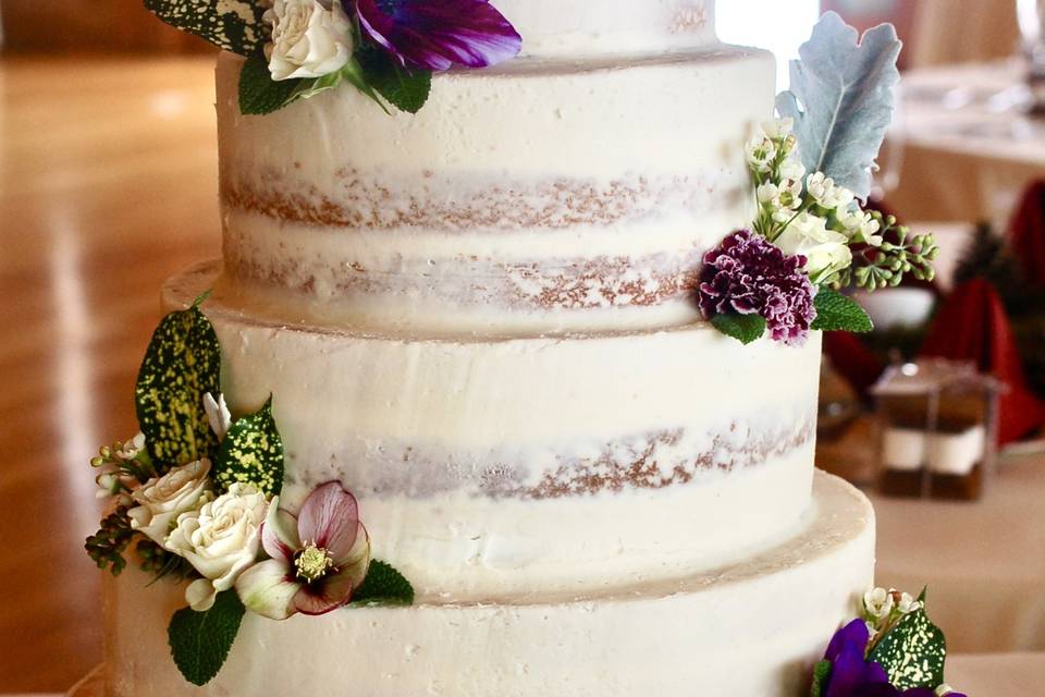 Semi Naked Cake