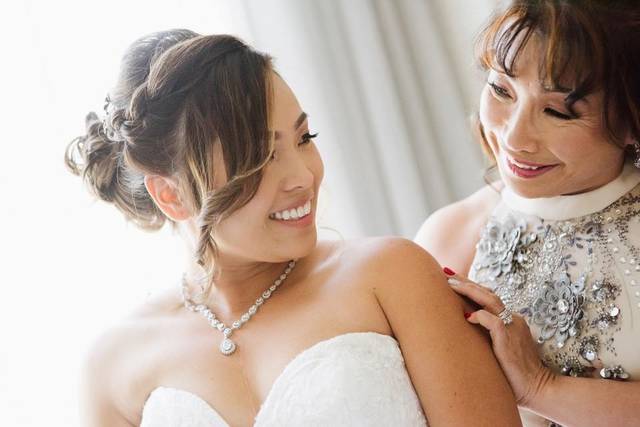 The bride getting ready
