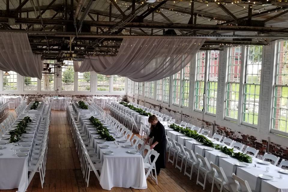 Larger wedding table design