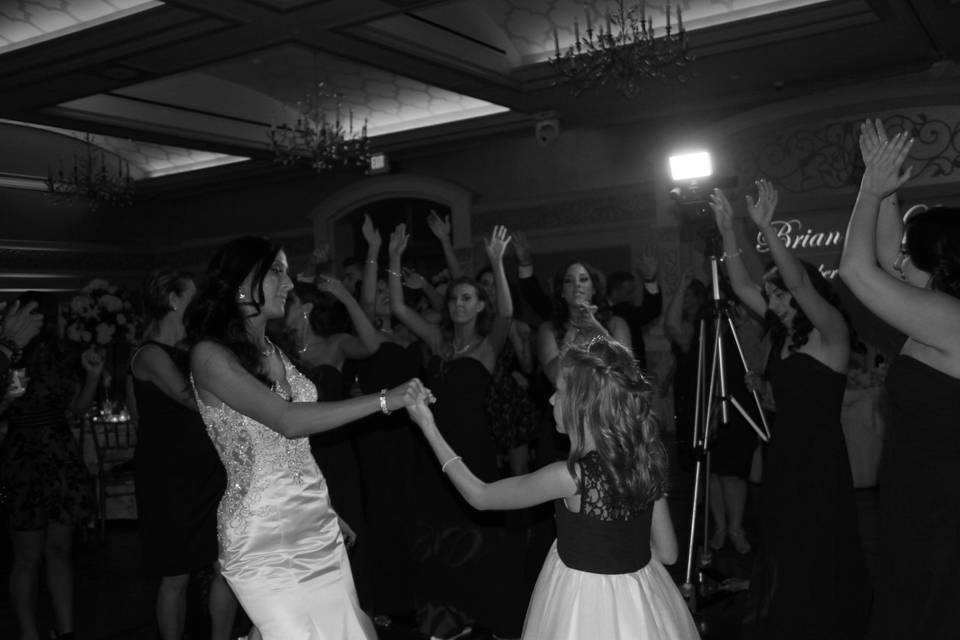 Bride Lisa Dancing With Guests
