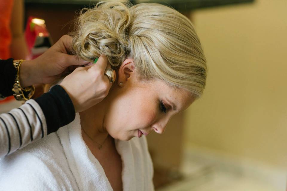 The bride getting ready