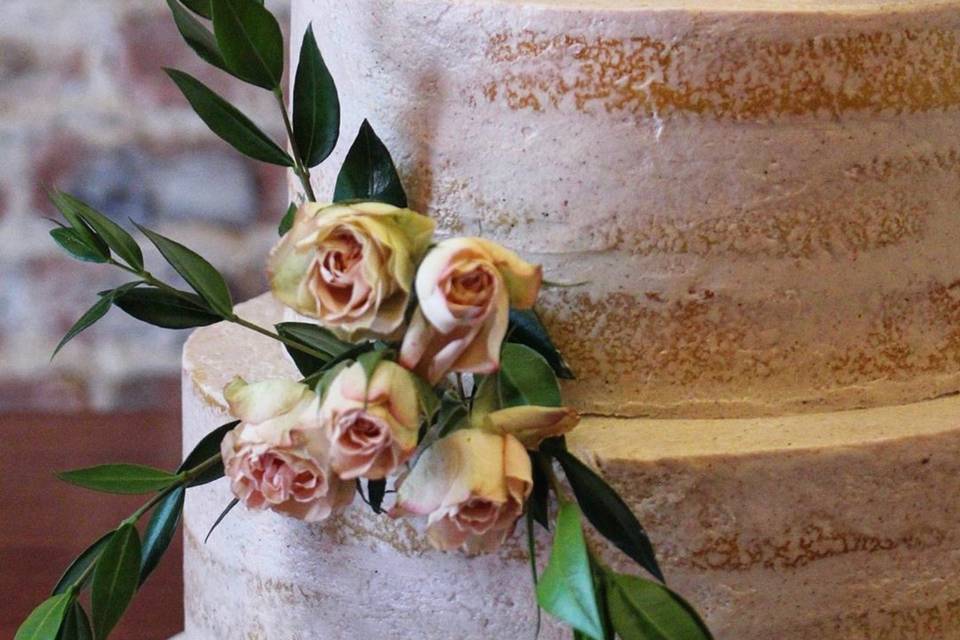 Semi-naked Cake with Flowers