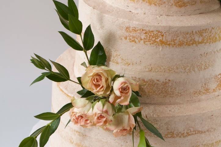 Semi-naked Cake with Flowers