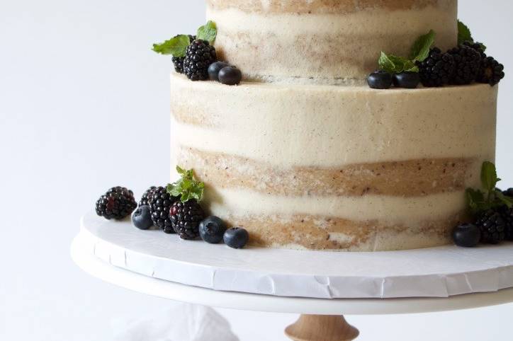 Semi-naked Cake with Fruit