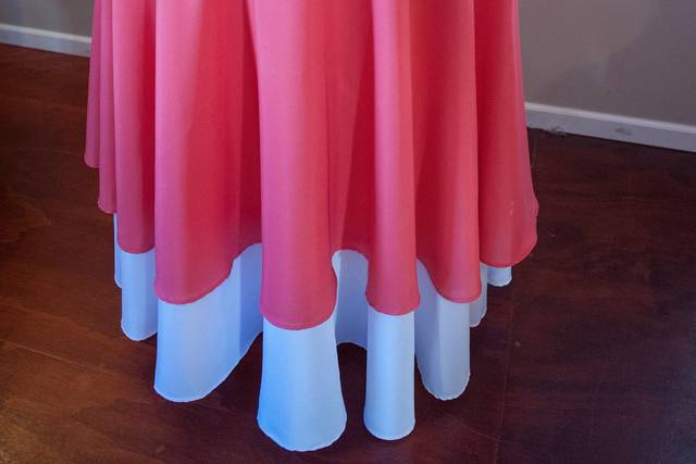 Cocktail table