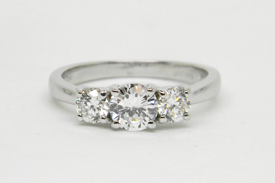 Diamond engagment ring
