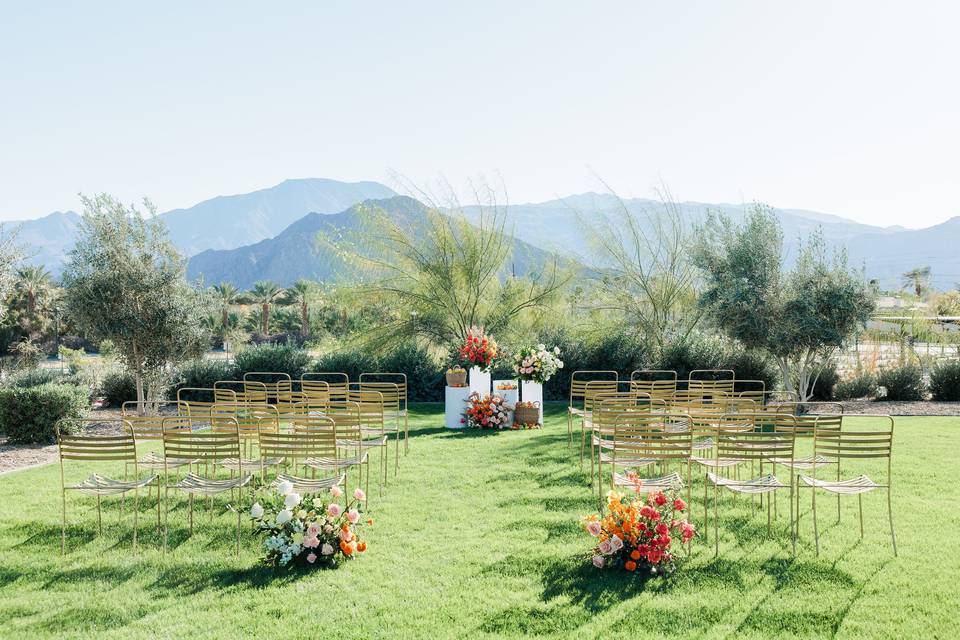 Lush outdoor ceremony space
