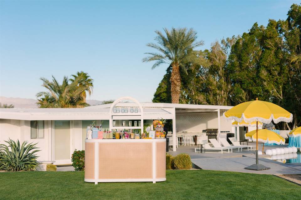 Outdoor wedding bar