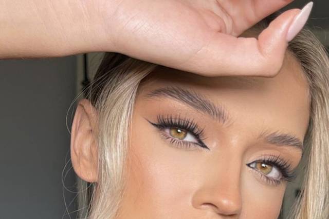 A Smokey Eye with a sun kiss
