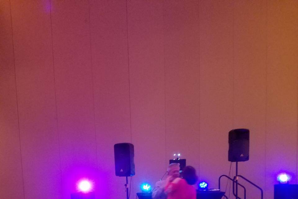 Dj YELLA entertainment