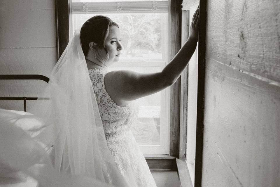 Bride in the 7W Guesthouse