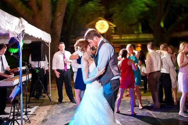 Sweet wedding dance