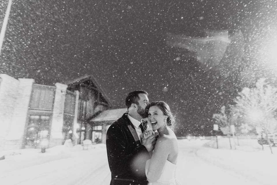 Kiss in the snow