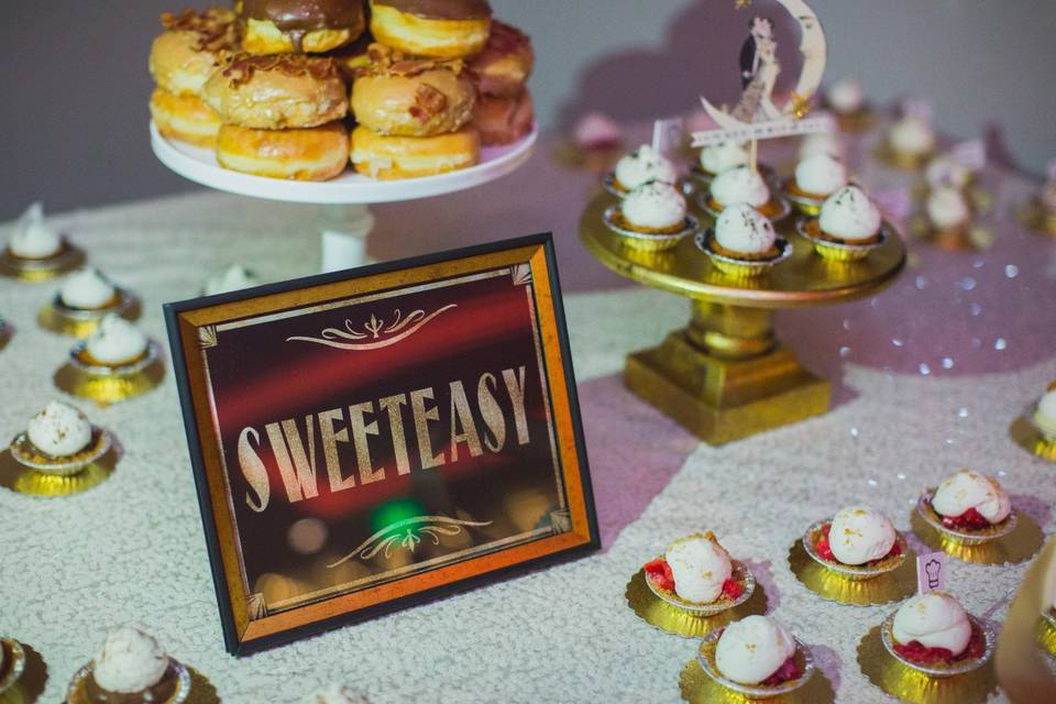 Speakeasy dessert table