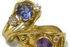 sapphires set in 18k yellow gold for engagement rings