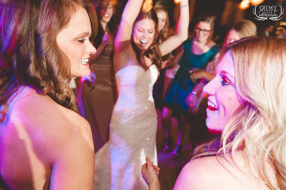 Bride dancing with her ladies