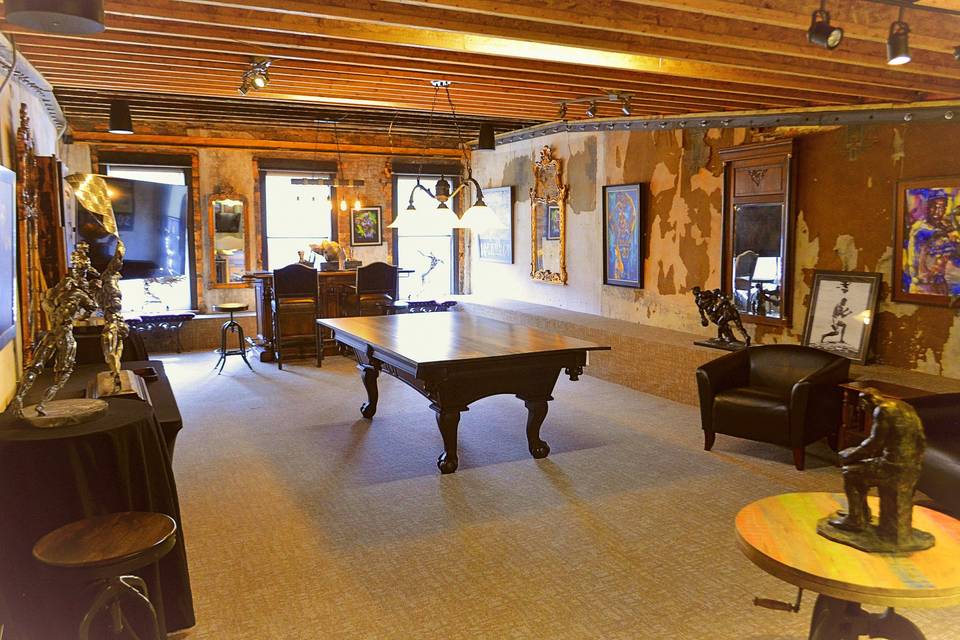 4th Floor Grooms Room