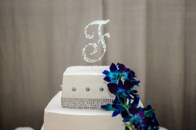 Wedding cake topper