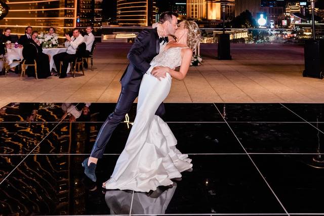 50 Guest Vegas Wedding Package – Sale Ends March 31