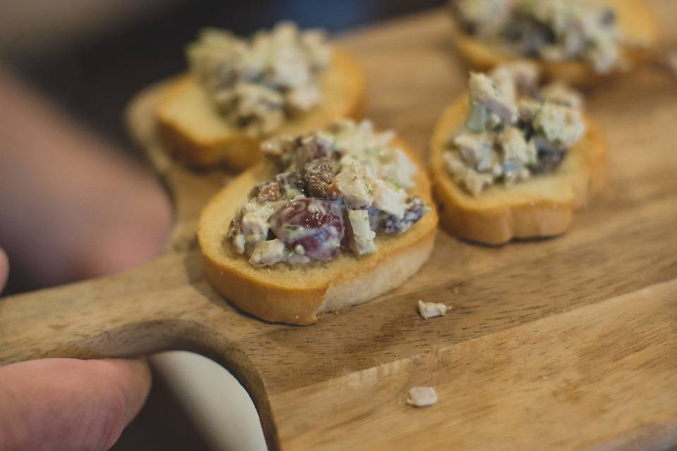 Chicken waldorf crostini