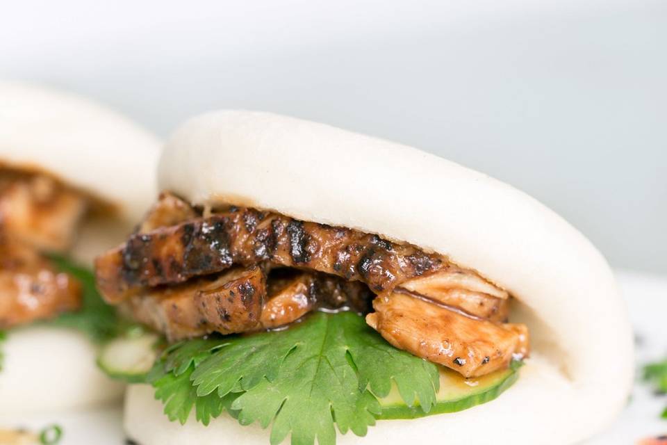 Hoisin bbq chicken steamed buns