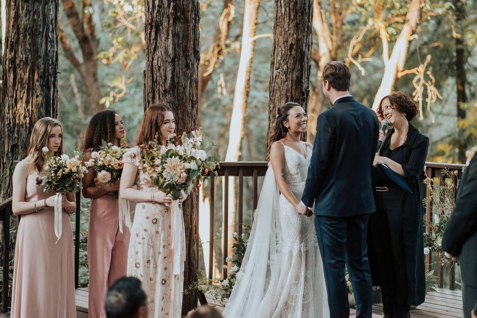 Santa Cruz Officiant