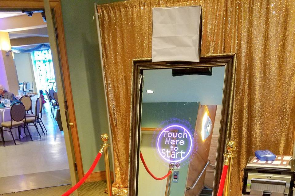 PartyMaster Mirror Booth 1
