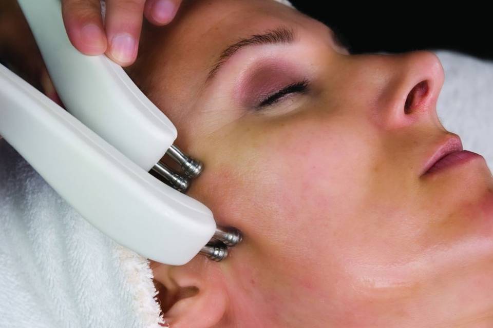 Microcurrent Facial