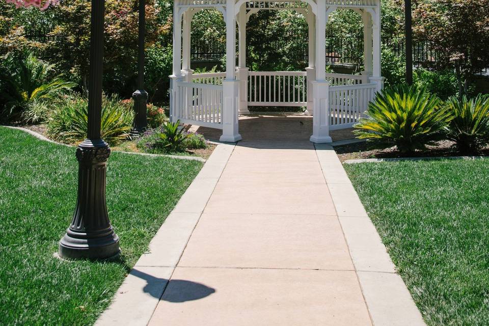 Gazebo in The Gardon