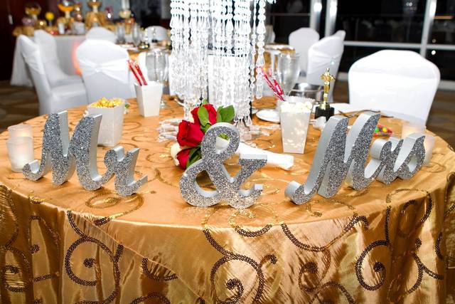 Sweetheart table