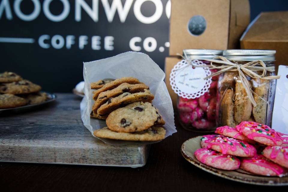 Moonwood Coffee & Bakery