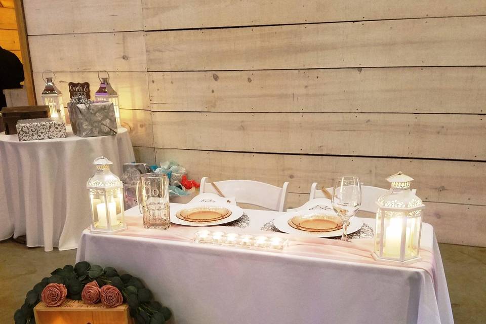 Sweetheart table