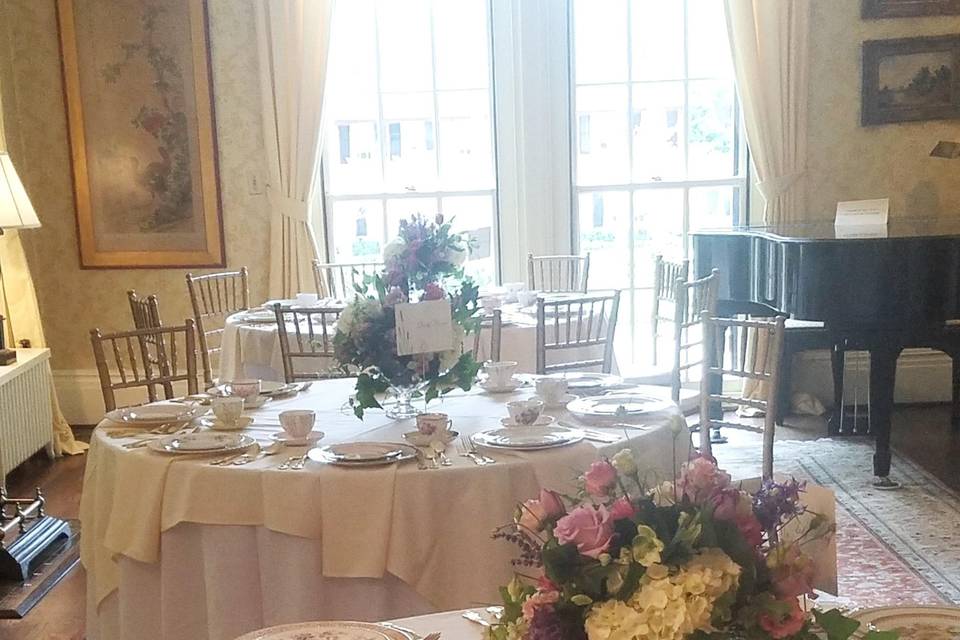 Guest table