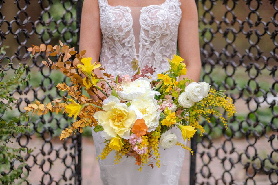 Spring yellow bridal bouquet
