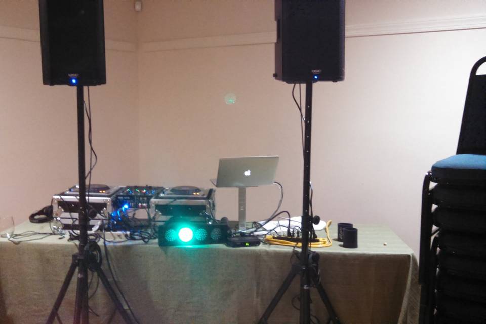 DJ station