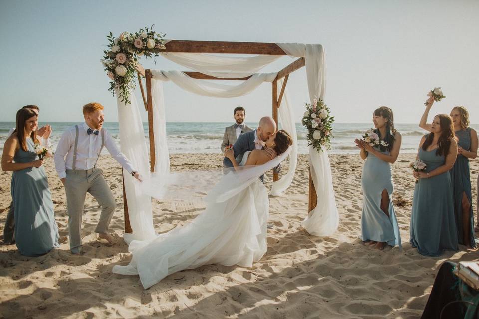 Seaside wedding ceremonies