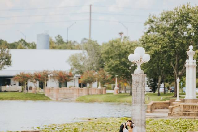 Downtown Lakeland Wedding